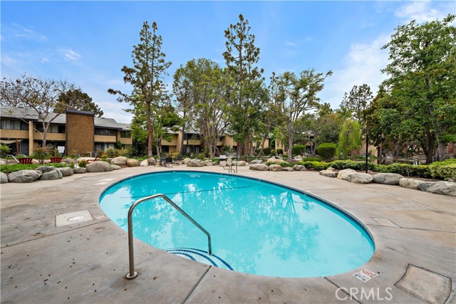 Detail Gallery Image 25 of 28 For 12750 Centralia St #215,  Lakewood,  CA 90715 - 2 Beds | 1 Baths