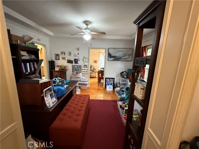 1536 Malcolm Avenue, Los Angeles CA: https://media.crmls.org/medias/ebfb86b7-e540-4094-bb5f-037c52e32a8d.jpg