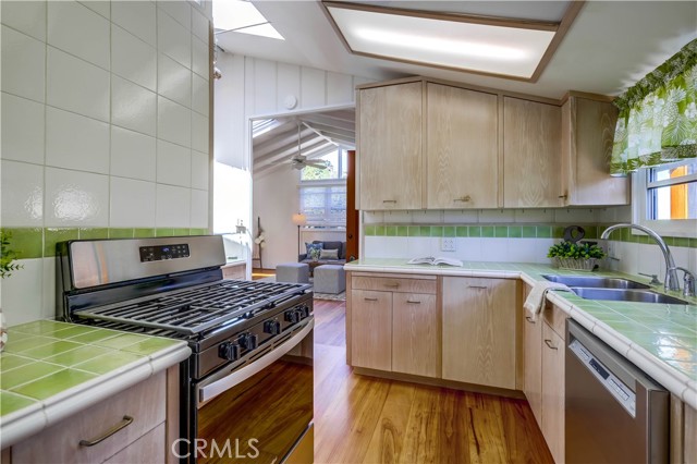 Detail Gallery Image 54 of 75 For 464 Agate St, Laguna Beach,  CA 92651 - – Beds | – Baths