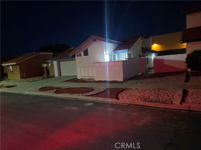 16263 Tokay Street, Victorville CA: https://media.crmls.org/medias/ebfbeba6-d6a8-4e63-a66c-760f72be369e.jpg