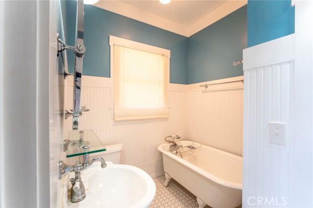 Detail Gallery Image 21 of 26 For 145 W Pine St, Fort Bragg,  CA 95437 - 3 Beds | 2 Baths