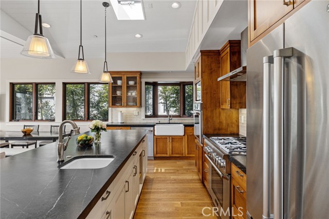 Image 12 of 54 For 521 24th Place