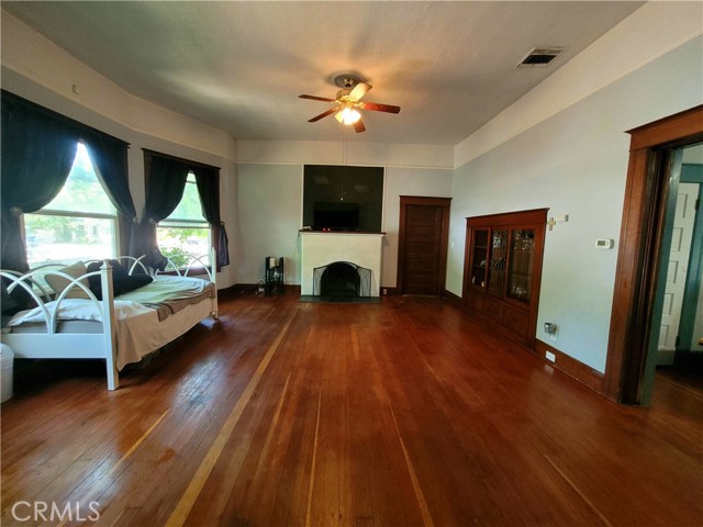 Detail Gallery Image 9 of 22 For 1948 K St, Merced,  CA 95340 - 3 Beds | 2 Baths