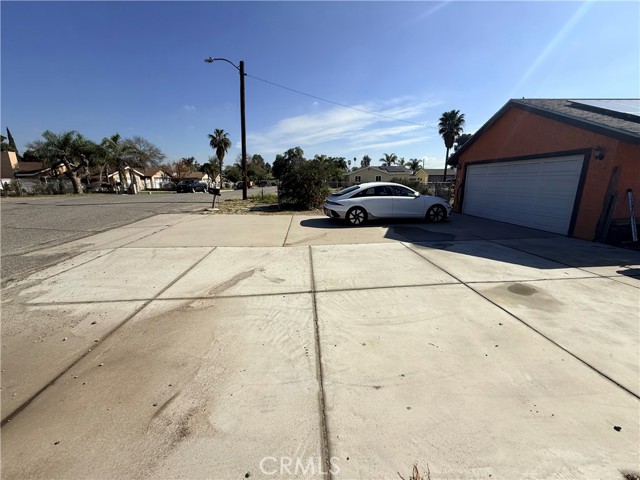 Detail Gallery Image 8 of 35 For 18837 6th, Bloomington,  CA 92316 - 3 Beds | 2 Baths