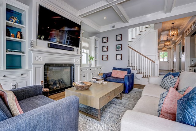 Detail Gallery Image 10 of 35 For 569 33rd, Manhattan Beach,  CA 90266 - 6 Beds | 5/1 Baths