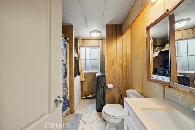 17333 Valley Boulevard, Fontana CA: https://media.crmls.org/medias/ebfd11da-b4ad-4eef-97cc-90e68201b587.jpg