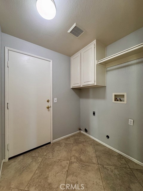 Detail Gallery Image 13 of 56 For 41713 Niblick Rd, Temecula,  CA 92591 - 5 Beds | 3/1 Baths