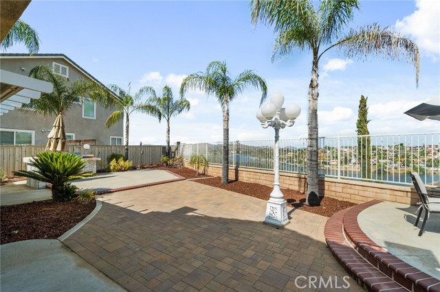 21 Via Del Renal Court, Lake Elsinore CA: https://media.crmls.org/medias/ebfd33b2-c947-4a40-8c0d-4d1f7a34258a.jpg