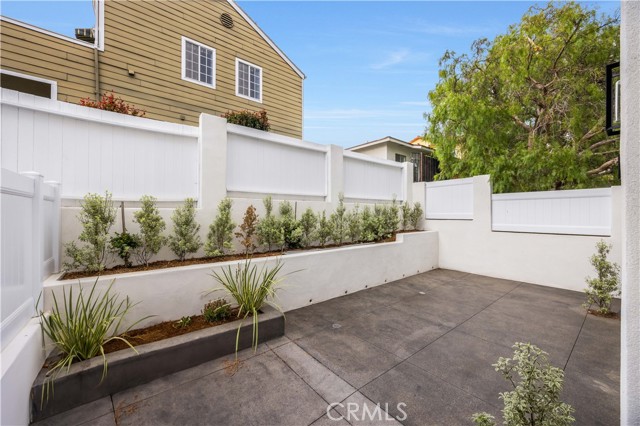 1804 Blossom Lane, Redondo Beach CA: https://media.crmls.org/medias/ebfda232-b531-4f6e-ac84-74aeac039649.jpg