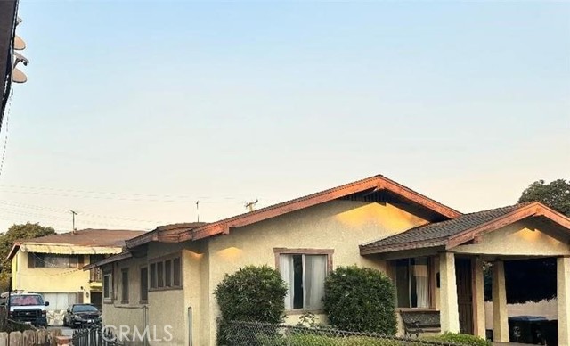 4127 E 57th Street, Maywood CA: https://media.crmls.org/medias/ebfdda87-7f51-4a89-990f-061156a06b28.jpg