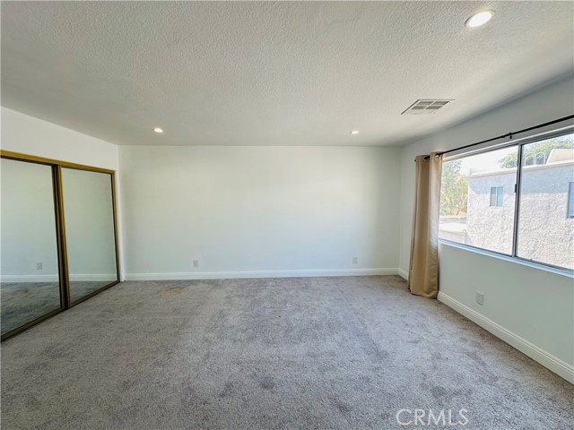 Detail Gallery Image 25 of 28 For 6238 1/2 Shoup Ave, Woodland Hills,  CA 91367 - 2 Beds | 2/1 Baths