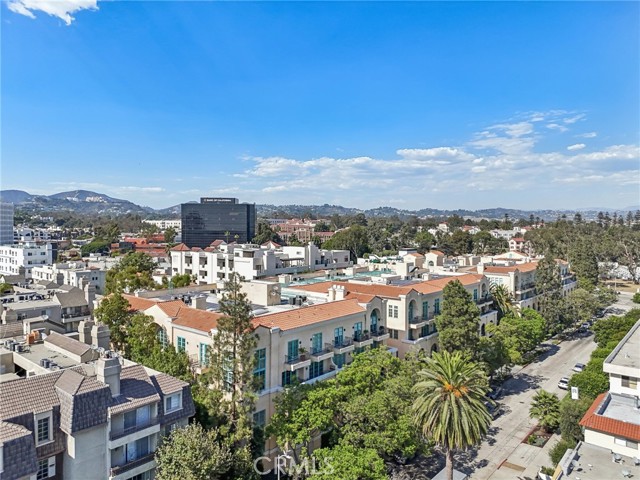 Detail Gallery Image 54 of 64 For 11500 San Vicente Bld #214,  Los Angeles,  CA 90049 - 2 Beds | 3 Baths