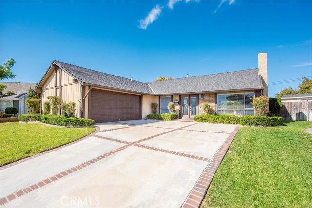 Detail Gallery Image 2 of 45 For 4465 Mimosa Dr, Yorba Linda,  CA 92886 - 3 Beds | 2 Baths