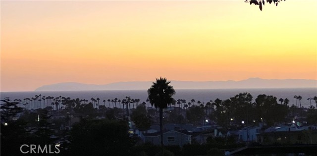 Detail Gallery Image 25 of 27 For 3007 Harbor View Dr, Corona Del Mar,  CA 92625 - 3 Beds | 2/1 Baths