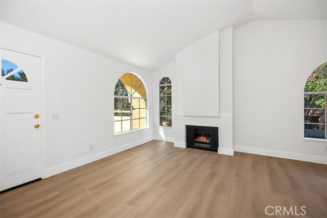 Detail Gallery Image 7 of 29 For 89 Alberti Aisle, Irvine,  CA 92614 - 2 Beds | 2 Baths