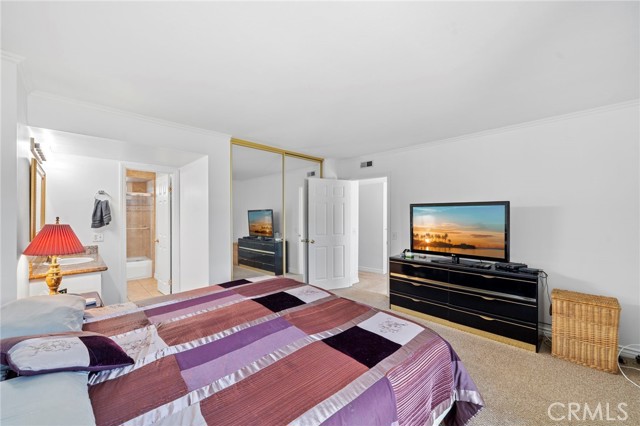 Detail Gallery Image 13 of 36 For 9745 Port Royal Cir, Huntington Beach,  CA 92646 - 2 Beds | 1/1 Baths