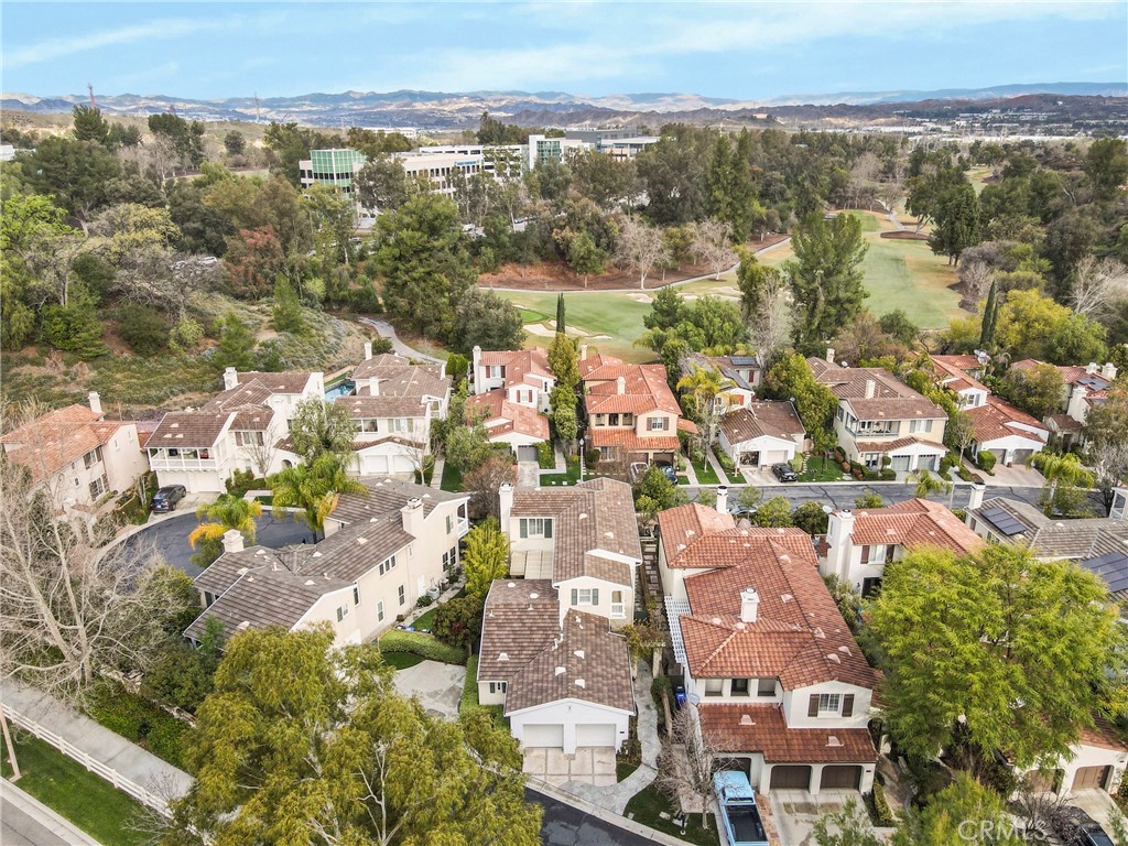 https://media.crmls.org/medias/ec01af3d-692f-4170-a5e1-bb3f0b94088c.jpg?preset=X-Large
