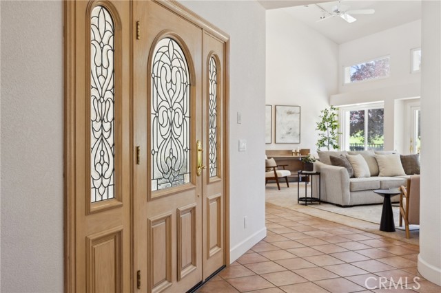 993 Las Palmas Way, San Luis Obispo CA: https://media.crmls.org/medias/ec0216b5-4ed9-461d-9f2f-68fd37fe9f60.jpg