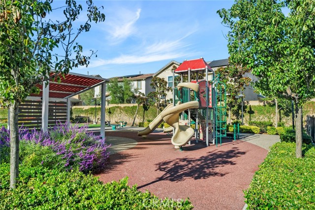 Image 53 of 60 For 4844 Ophelia Lane