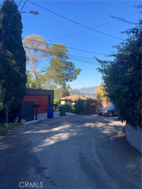 Detail Gallery Image 4 of 37 For 3633 Lavell Dr, Los Angeles,  CA 90065 - 1 Beds | 1 Baths