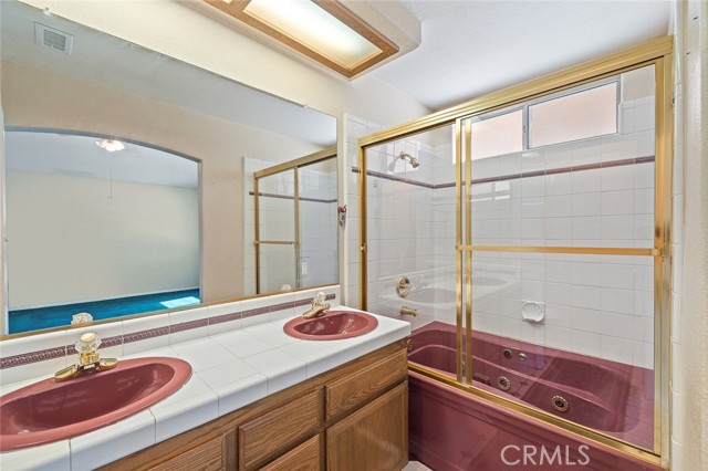 27081 School Park Drive, Menifee CA: https://media.crmls.org/medias/ec02873a-83a4-437b-b006-549ecb33ffc4.jpg