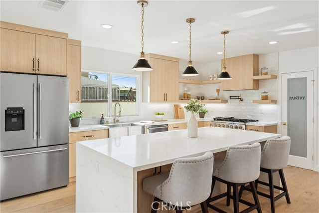 3945 S Norton Avenue, Los Angeles CA: https://media.crmls.org/medias/ec02e48e-7386-4f52-9fea-0238a32ab854.jpg