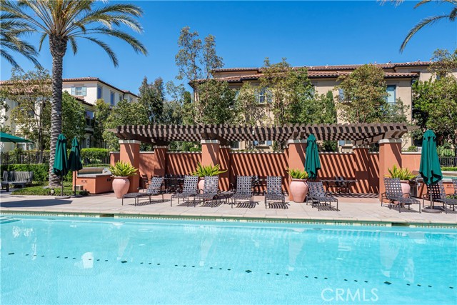 Detail Gallery Image 35 of 54 For 135 Neptune, Irvine,  CA 92618 - 2 Beds | 2/1 Baths