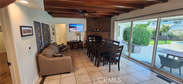 1429 W Beverly Drive, Anaheim CA: https://media.crmls.org/medias/ec033f27-f405-4503-946f-1af670a87679.jpg