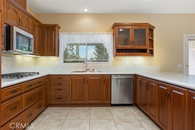 1103 Mcdonald Meadows, Fallbrook CA: https://media.crmls.org/medias/ec039b0f-03c9-44f8-ac81-f95b631f91f8.jpg