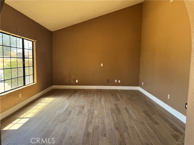 Detail Gallery Image 3 of 18 For 17874 Donert St, Hesperia,  CA 92345 - 3 Beds | 2 Baths
