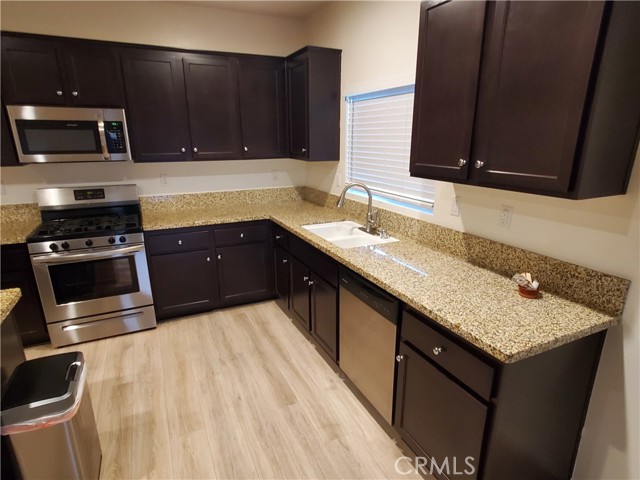 Detail Gallery Image 10 of 29 For 35349 Mickelson, Beaumont,  CA 92223 - 4 Beds | 2 Baths