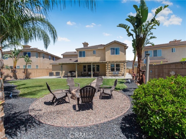 12820 Excalibur Drive, Eastvale CA: https://media.crmls.org/medias/ec03f424-6105-4f37-a49b-ae226308bb67.jpg
