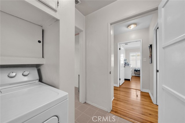 5514 Bellflower Blvd, Lakewood CA: https://media.crmls.org/medias/ec042e2f-412c-48e3-bce5-9ef3ca78cab8.jpg