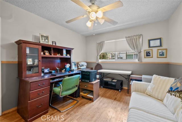 21041 Lanark Street, Canoga Park CA: https://media.crmls.org/medias/ec0445e6-73c1-47d8-a8f7-af565c4bbd01.jpg