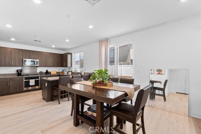 Detail Gallery Image 12 of 50 For 2335 Powell Dr, Rialto,  CA 92377 - 3 Beds | 2/1 Baths