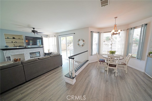 Detail Gallery Image 9 of 24 For 1820 Dawnridge Ct, Palmdale,  CA 93551 - 5 Beds | 3 Baths
