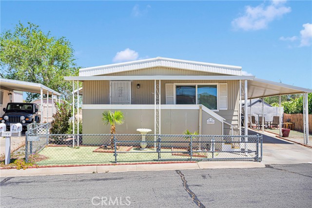 Detail Gallery Image 2 of 33 For 13393 Mariposa Rd #255,  Victorville,  CA 92395 - 2 Beds | 2 Baths