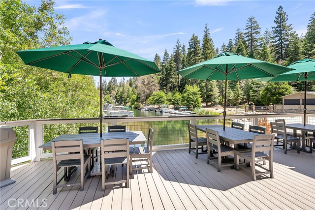 27500 HWY 189, Lake Arrowhead CA: https://media.crmls.org/medias/ec058cb3-444c-4ff6-9242-40cc358b3d4e.jpg