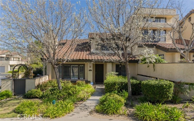 Detail Gallery Image 2 of 30 For 1202 Monte Sereno Dr, Thousand Oaks,  CA 91360 - 2 Beds | 2/1 Baths