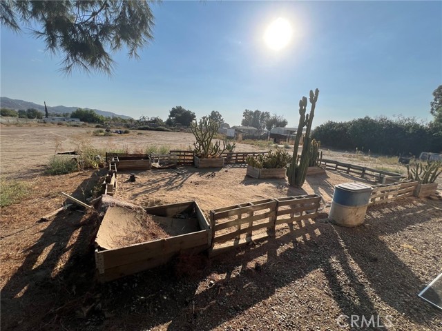 Detail Gallery Image 5 of 12 For 30651 Jojoba, Nuevo,  CA 92567 - 3 Beds | 2 Baths