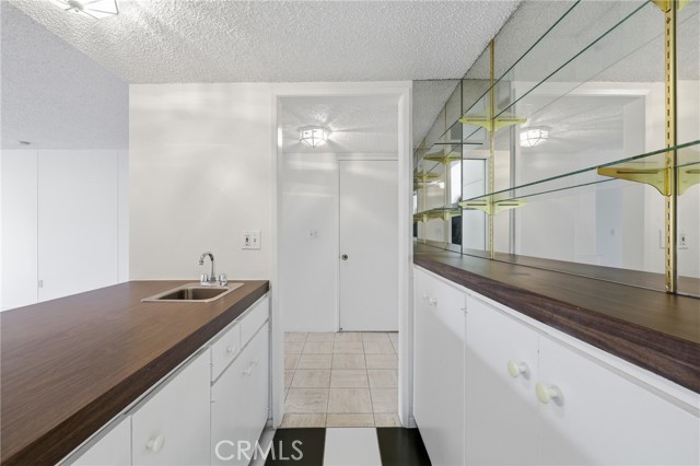 Detail Gallery Image 17 of 50 For 5330 Lindley Ave #305,  Encino,  CA 91316 - 2 Beds | 2 Baths