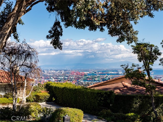 6608 Via Siena, Rancho Palos Verdes, California 90275, 3 Bedrooms Bedrooms, ,2 BathroomsBathrooms,Residential,Sold,Via Siena,PV22054884