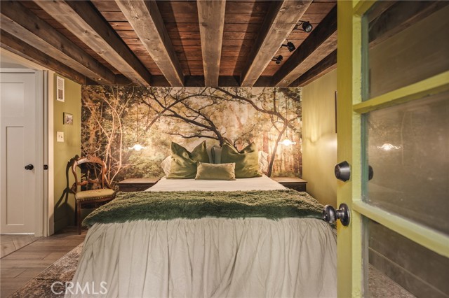 655 Cottage Grove Drive, Lake Arrowhead, CA 92352