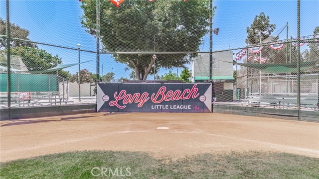 2275 Ximeno Avenue, Long Beach CA: https://media.crmls.org/medias/ec088581-4b1f-4f61-a13a-41f855e596a4.jpg