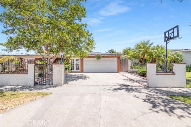 1401 S Joane WAY