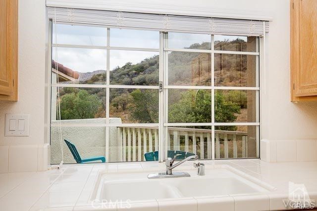 Detail Gallery Image 5 of 31 For 5805 Oak Bend Ln #407,  Oak Park,  CA 91377 - 2 Beds | 2 Baths