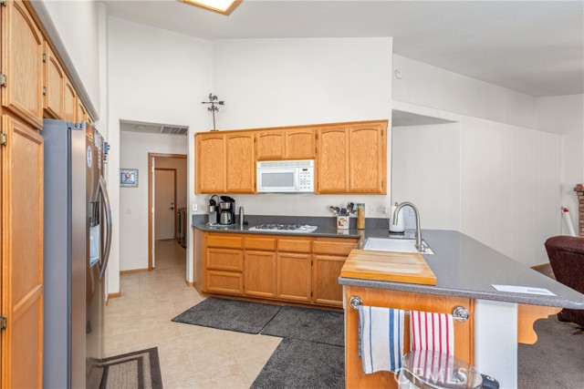 Detail Gallery Image 10 of 24 For 12902 Casco, Apple Valley,  CA 92308 - 3 Beds | 2 Baths