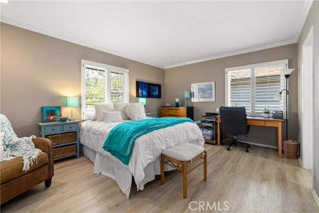 950 S Orange Grove Boulevard, Pasadena CA: https://media.crmls.org/medias/ec0b95c0-31aa-4fab-ba52-3ac375af9bff.jpg