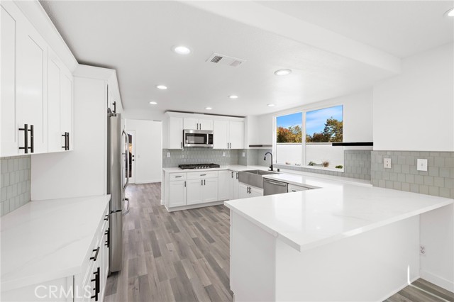 Detail Gallery Image 12 of 39 For 40190 Paseo Del Sol, Murrieta,  CA 92562 - 5 Beds | 3 Baths