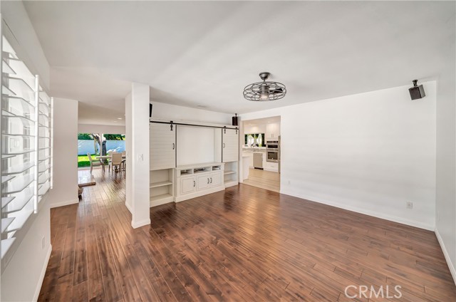 Detail Gallery Image 21 of 48 For 6136 Kentland, Woodland Hills,  CA 91367 - 4 Beds | 3 Baths